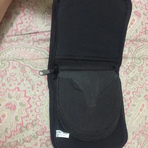 CD/DVD HOLDER - Picture 2 of 4